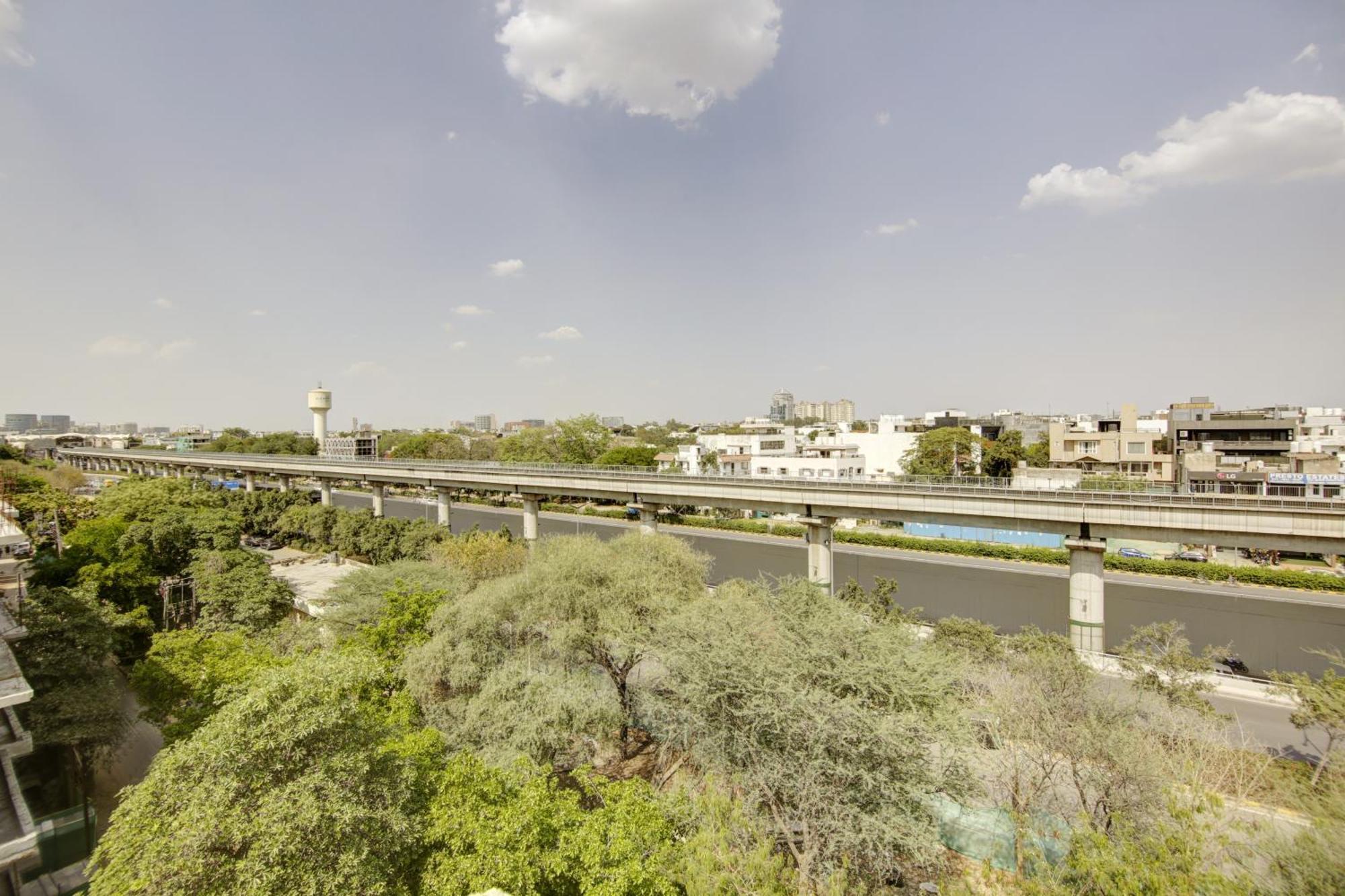 Saltstayz Select - Golf Course Road グルガウン エクステリア 写真